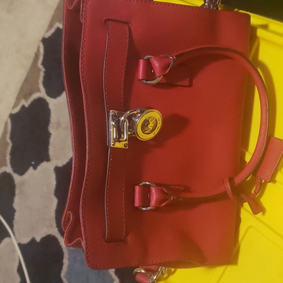 Michael Kors Large Red handbag - Picture 3 of 3